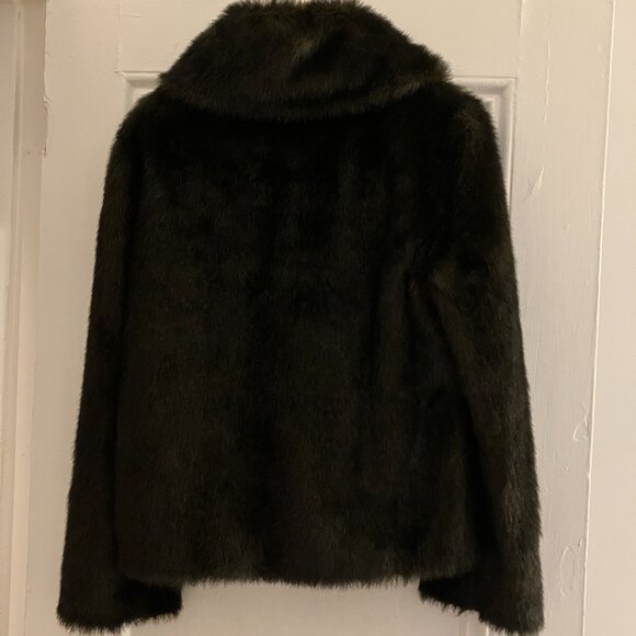 JENNIFER LOPEZ FOR KOHL'S FAUX FUR - Picture 4 of 9